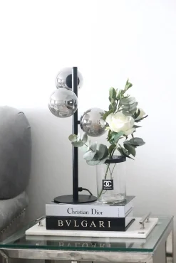 Aneta Lighting pöytävalaisin Molekyl 3-os. musta