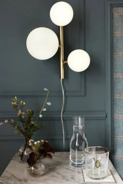 Aneta Lighting seinävalaisin Molekyl mattamessinki