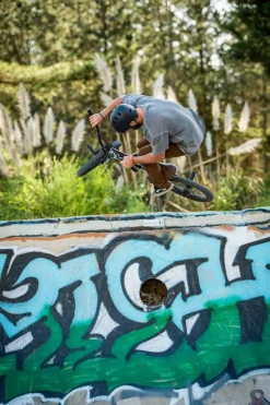 Bell Local kypärä matte black