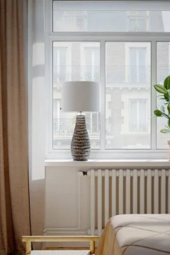 By Rydéns pöytävalaisin Bartha ruskea/beige