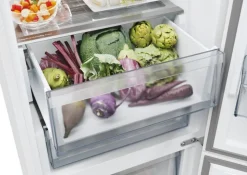 Candy jääkaappipakastin CNCQ4T618EW valkoinen