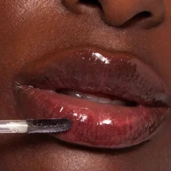 Catrice huulikiilto Max It Up Lip Booster Extreme 060