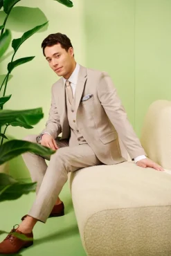 Create liivi Modern Fit City