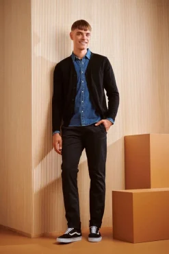 Create merinovillaneuletakki Zain