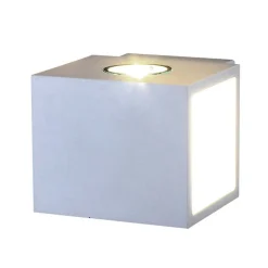 Design by Grönlund Cubic seinävalaisin valkoinen