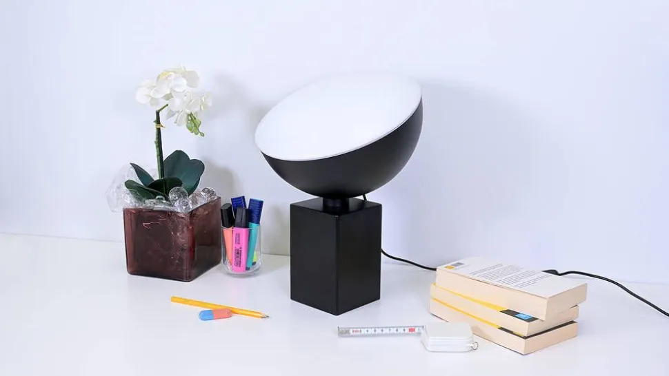 Design by Grönlund Pod pöytävalaisin 34 cm musta