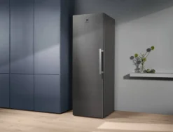 Electrolux pakastin LUT6NE28U1 teräs