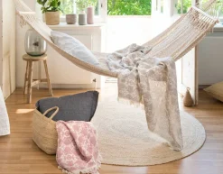 Fanni K Home riippumatto kudottu