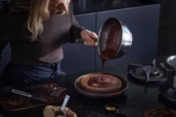 Fiskars All Steel kastikekasari 2 L/20 cm