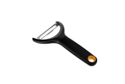 Fiskars Functional Form Hedelmä- ja vihanneskuorija