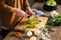 Fiskars Hard Edge Santoku veitsi