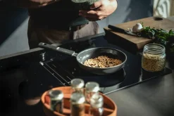 Fiskars Hard Face paistinpannu 20 cm