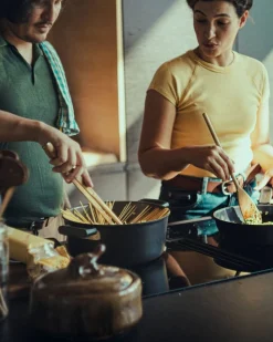 Fiskars Hard Face paistokasari 24 cm kannella