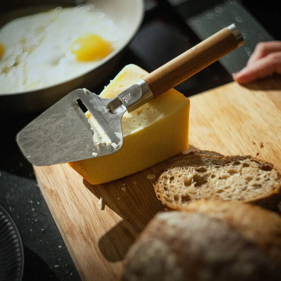 Fiskars Norden juustohöylä kovalle juustolle