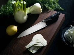 Fiskars Taiten kokinveitsi iso 20 cm