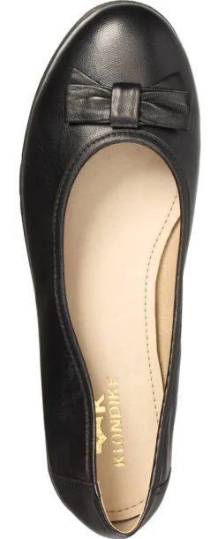 Klondike ballerinat Viviana Black