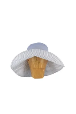 KN Kati Niemi hattu Kalla Sievä