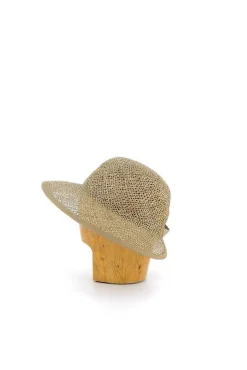 KN Kati Niemi hattu Usva