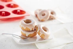 Lekue donitsivuoka 6 kpl silikonia punainen