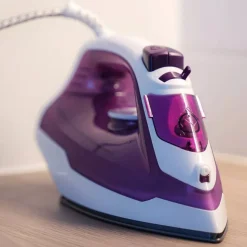 Livia höyrysilitysrauta