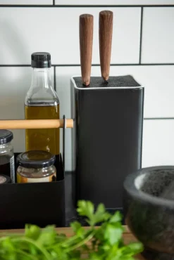 Maku veitsitukki nelikulmainen