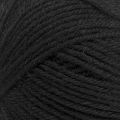 Novita 7 Veljestä lanka 100 g 099 noki