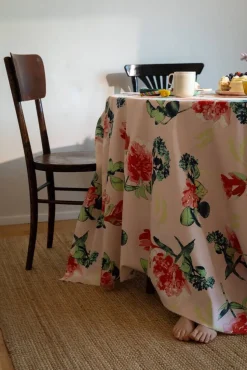 Pentik pöytäliina Huvila 145x250 cm v.oranssi