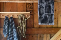 Pentik Vilja käsipyyhe musta 50x70 cm