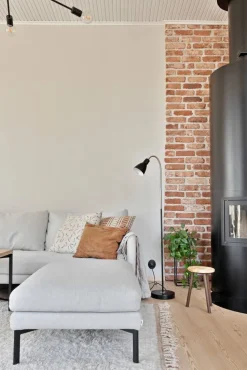 Sessak lattiavalaisin Kian musta/satiini