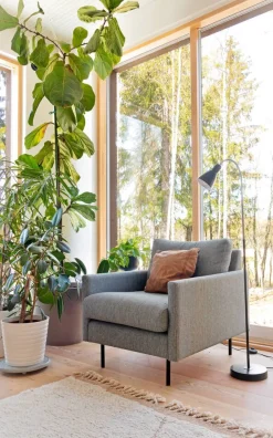 Sessak lattiavalaisin Kian musta/satiini