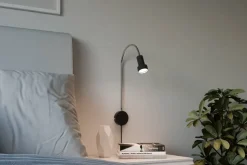 Sessak seinävalaisin Colton Flex musta