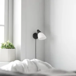 Sessak seinävalaisin Orion musta