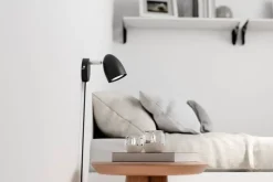 Sessak seinävalaisin Sierra musta