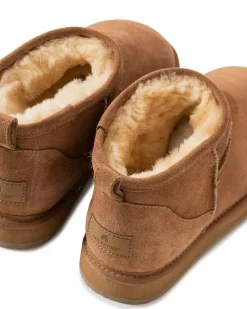 Shepherd of Sweden nilkkurit M Kim Chestnut