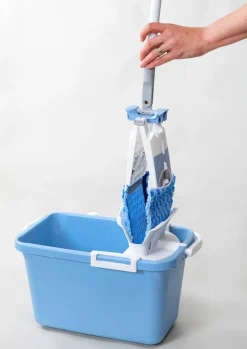 Sini taittomoppi teleskooppivarrella