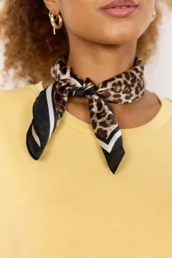 Soyaconcept silkkihuivi Pim 1