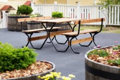 Varax istuinryhmä Rasta Viking,  mustalla rungolla