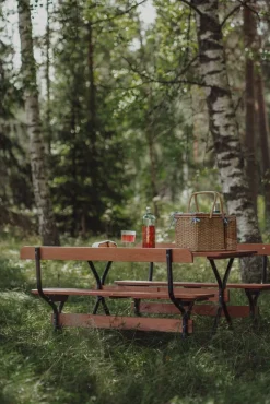 Varax istuinryhmä Rasta Viking,  mustalla rungolla