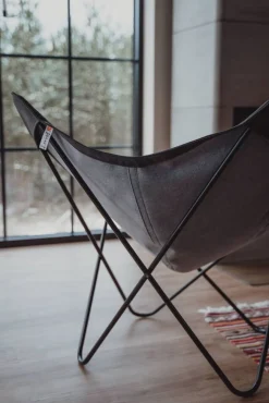 Varax Lepakkokangas 36A musta keinonahka