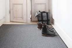 VM-Carpet Balanssi 98 tummanharmaa,   133*200 cm, kantti 5460