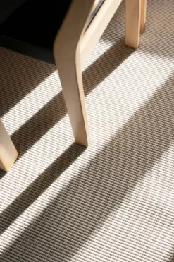 VM-Carpet Esmeralda 71 valkoinen, 80*200 cm, kantti 009 B