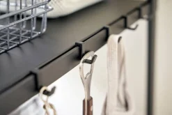 Yamazaki hylly Tower 3 tasoa musta