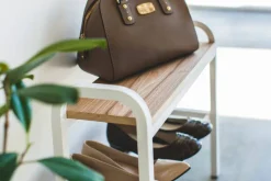 Yamazaki kenkäteline kannella Tower valkoinen