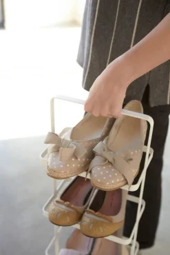 Yamazaki kenkäteline kapea valkoinen