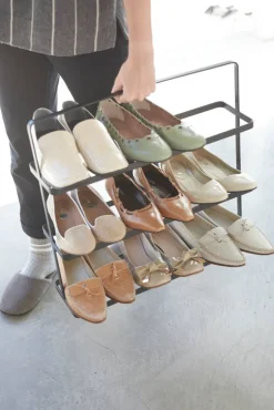 Yamazaki Kenkäteline Tower 3 hyllyä musta