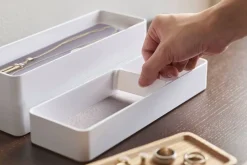 Yamazaki korurasia Rin kolme osaa valkoinen