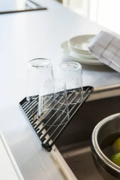 Yamazaki kuivausritilä Tower musta