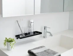 Yamazaki kylpyhuoneen hylly Tower musta