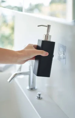 Yamazaki saippua-annostelija Tower musta