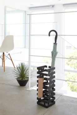 Yamazaki Sateenvarjoteline Brick musta